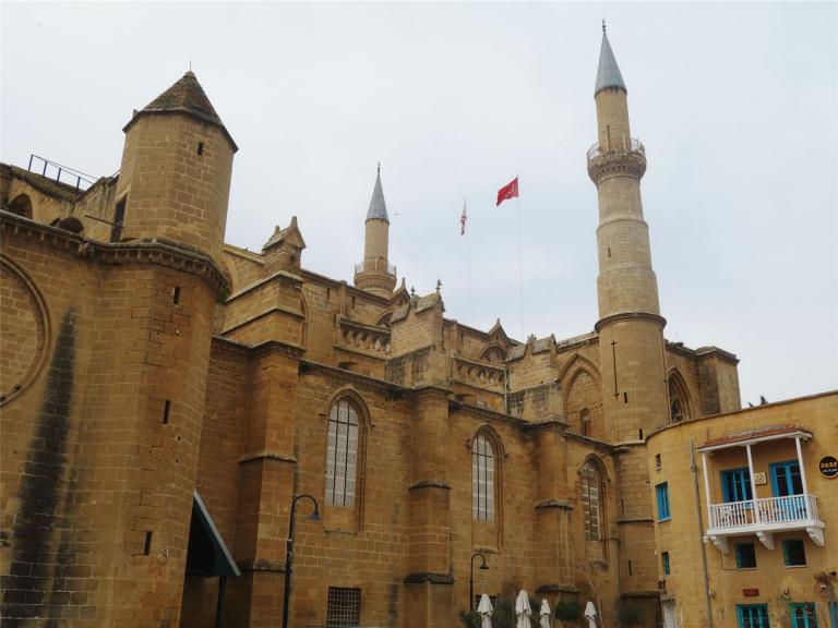 St. Sophien-Kathedrale | Selimye Moschee 